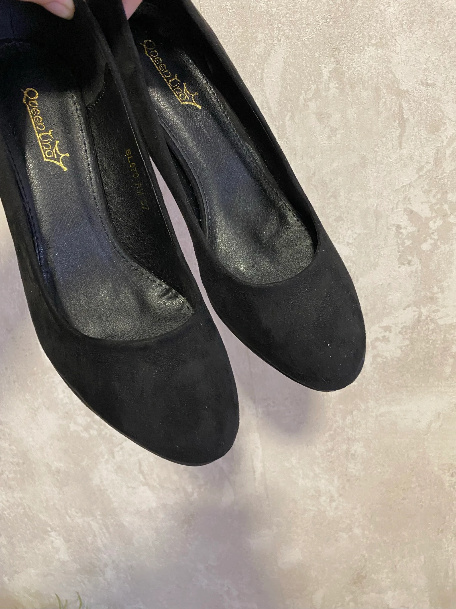 Zapatos negros de tacon  – photo 2